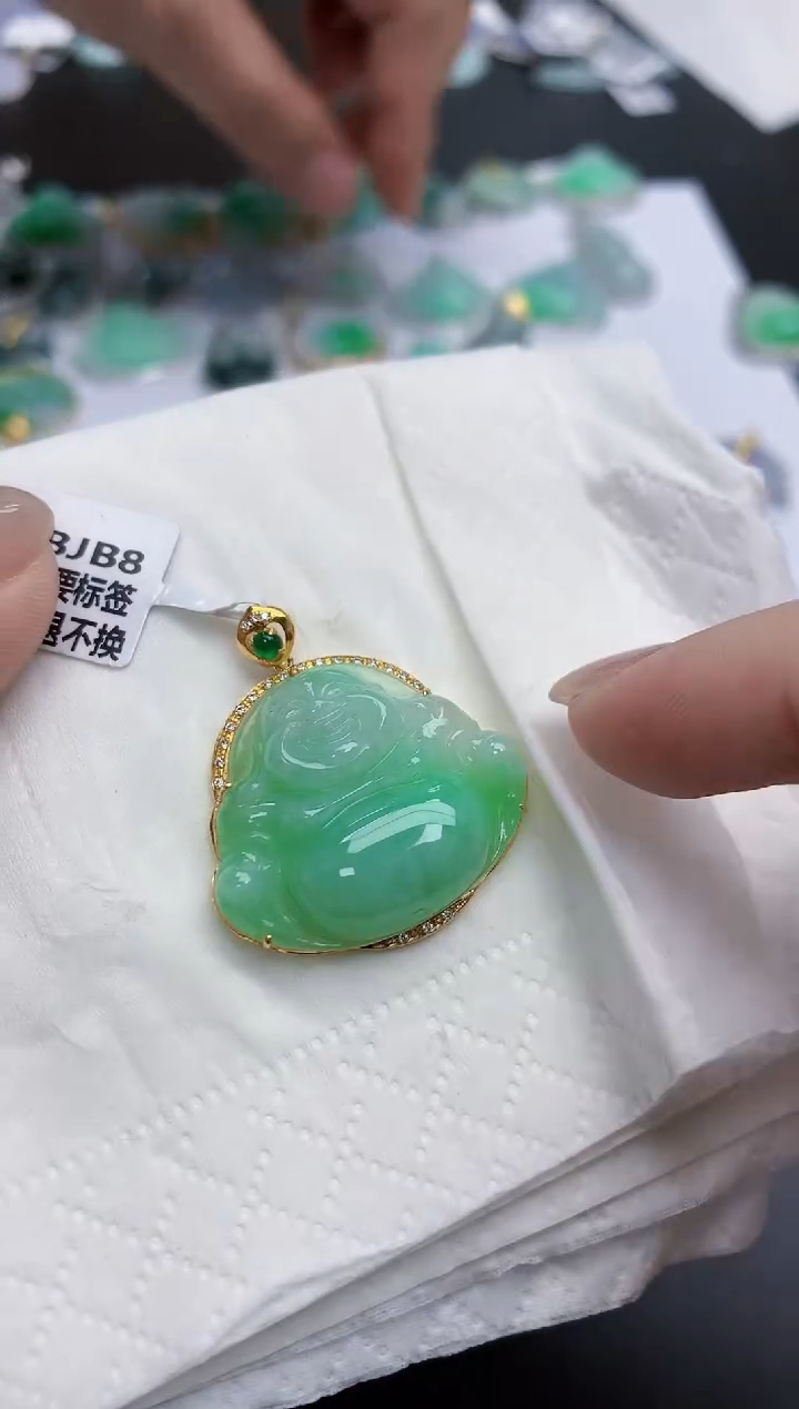 【闪购商品】翡翠颈饰18K金镶嵌天然缅甸翡翠A货