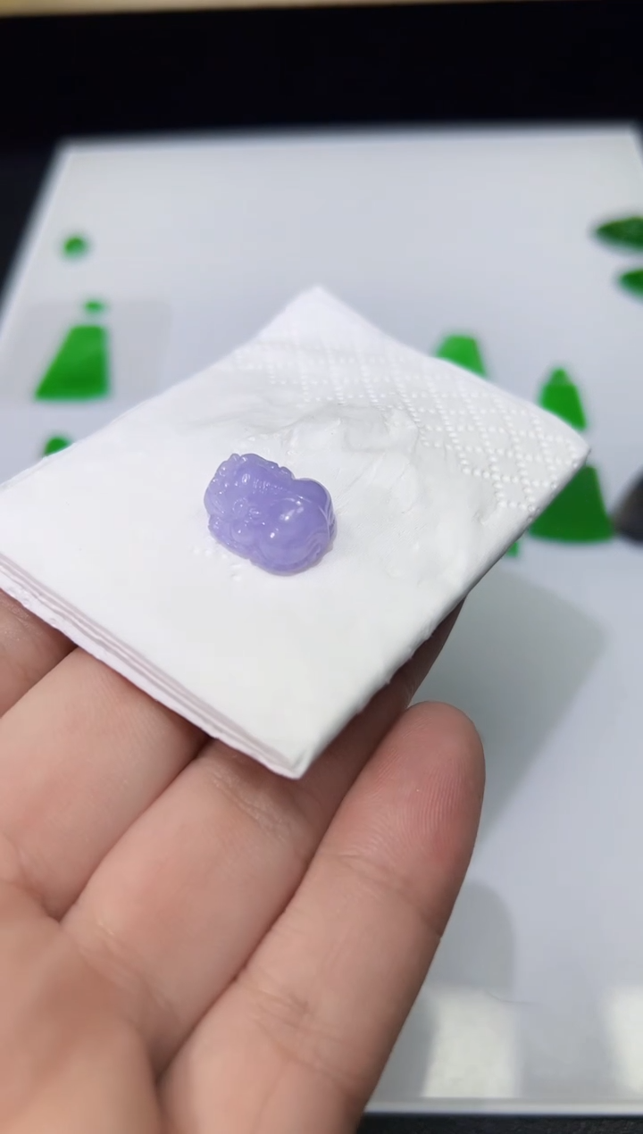 裸石翡翠木***孩天然缅甸A货翡翠一件