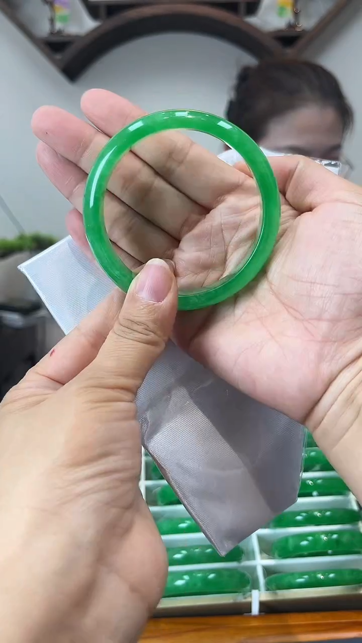 【闪购商品】砖雕闪69 圈口60独货手镯