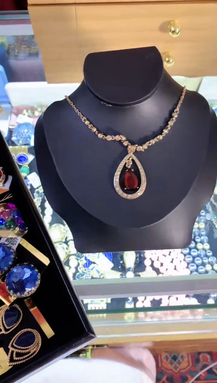 【闪购商品】瓷片楚楚中古珠宝甄选不退换