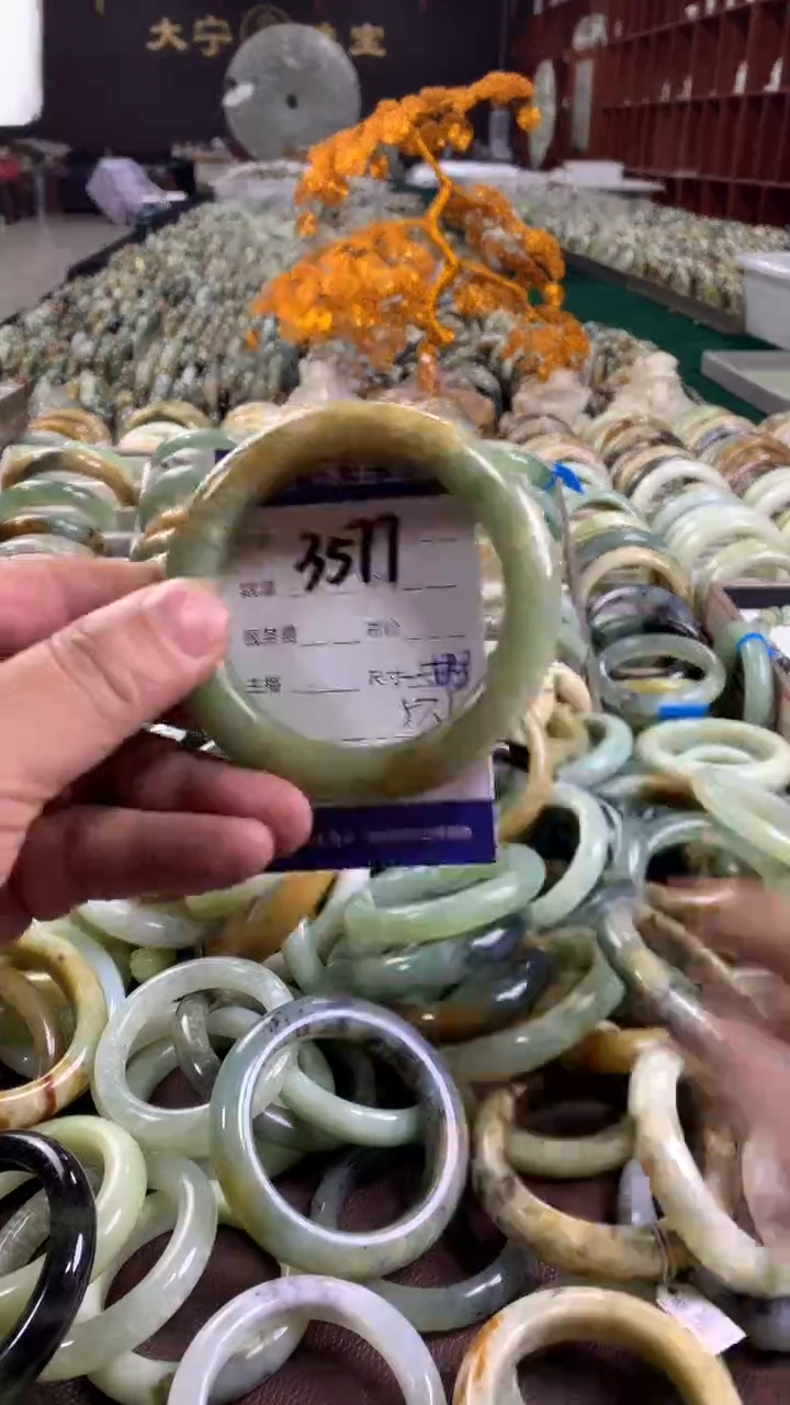 未镶嵌蛇纹石玉手镯3577