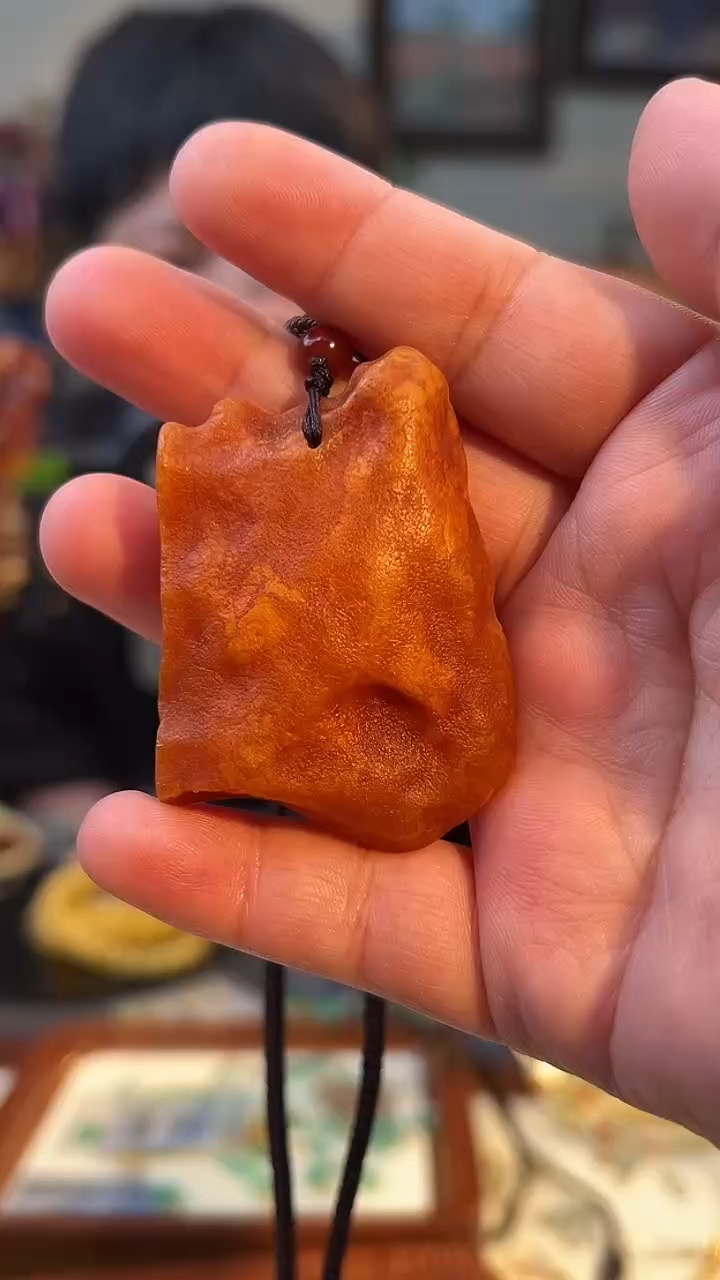 琥珀颈饰未镶嵌吊坠