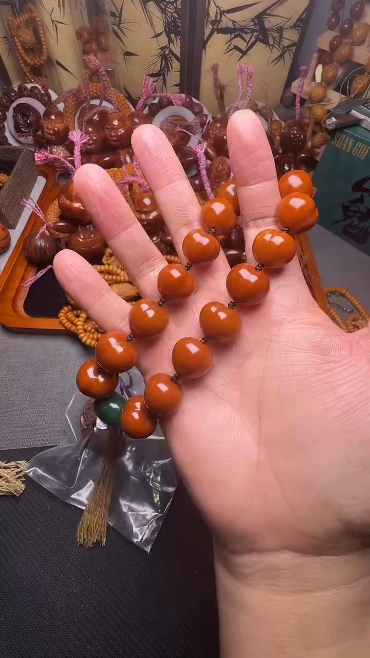 手串橄榄核问*猴头屁桃