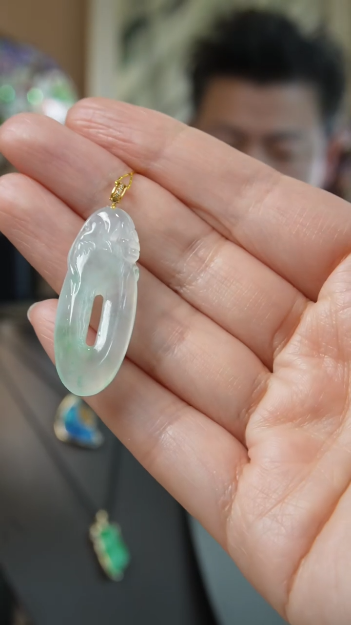 【闪购商品】翡翠吊坠(不含链)18K金镶嵌天然缅甸翡翠吊坠