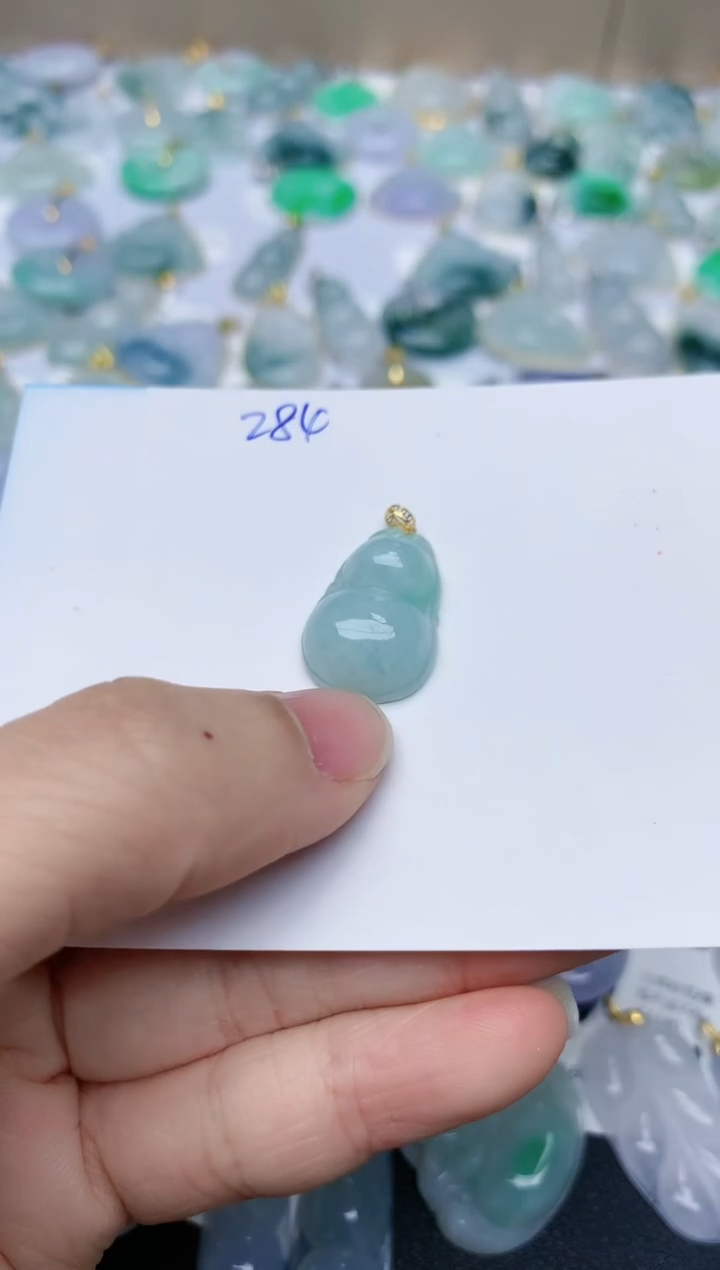【闪购商品】翡翠颈饰18K金镶嵌天然翡翠A货    284