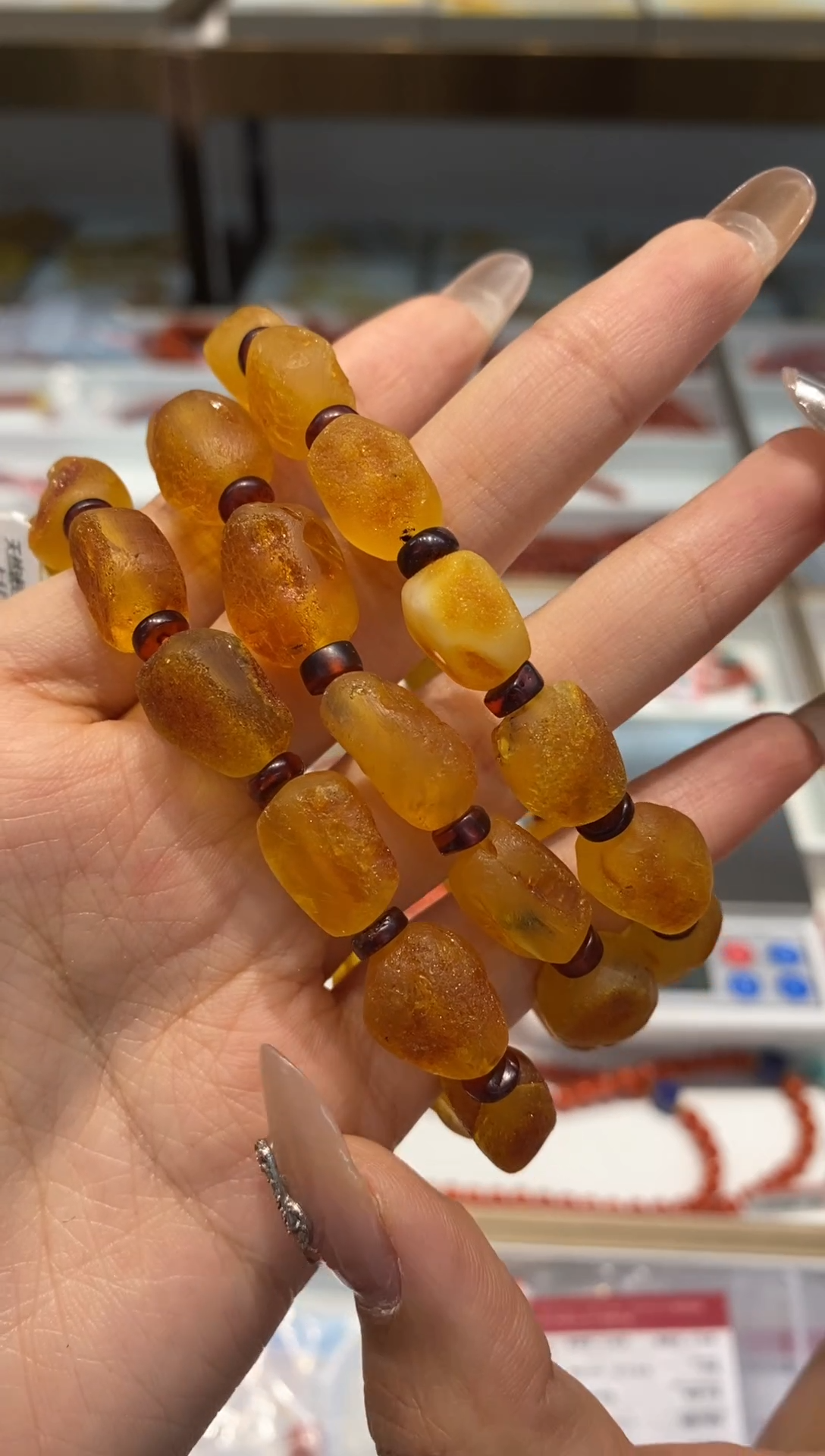 【闪购商品】琥珀手串未镶嵌手串（多样式发其一）