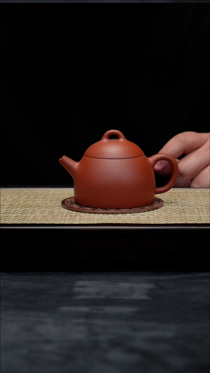 茶壶紫砂微瑕150红降坡秦权