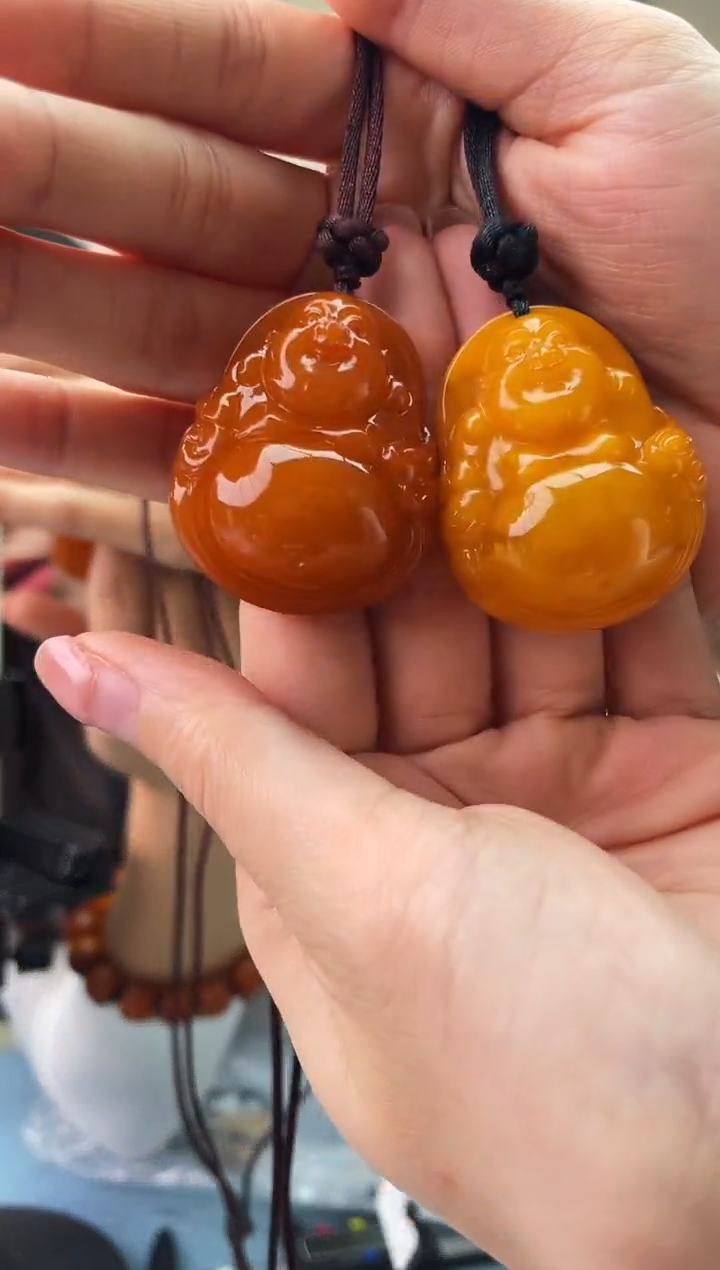 琥珀未镶嵌珠宝奇石T014微瑕假一罚十，多样性发一件