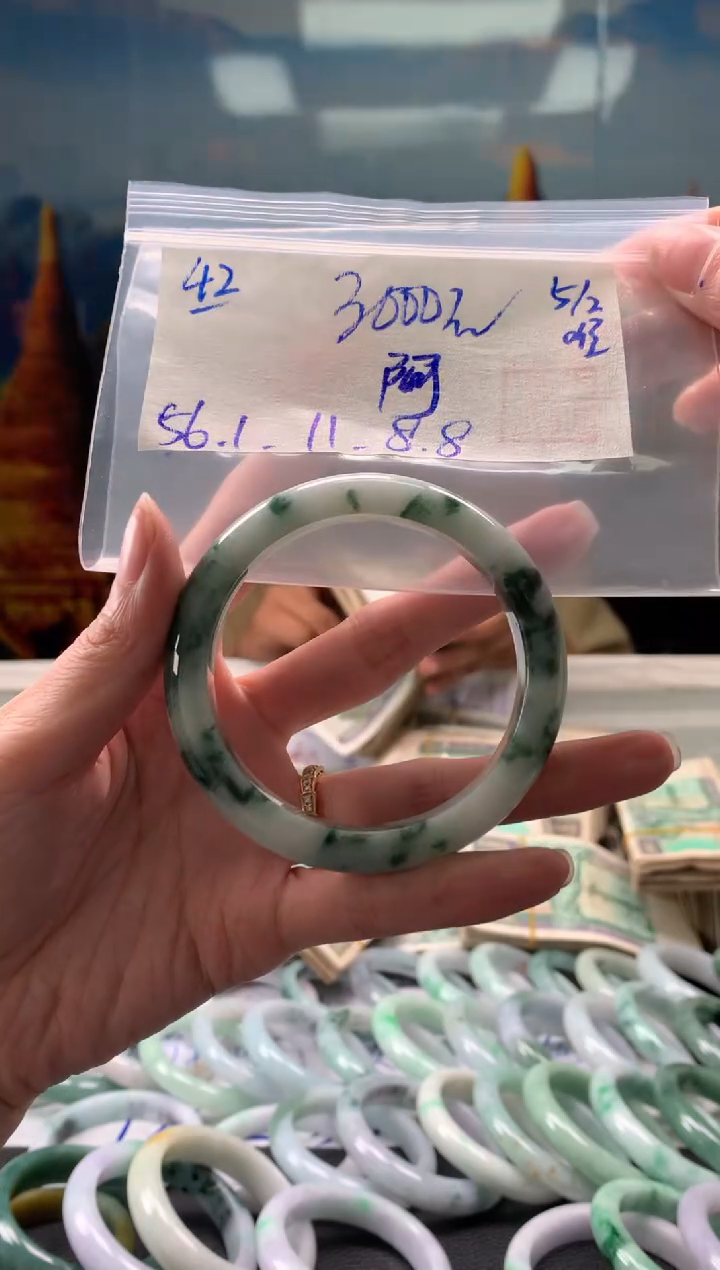 【闪购商品】翡翠手镯未镶嵌翡翠手镯 下单联系小耳机#42