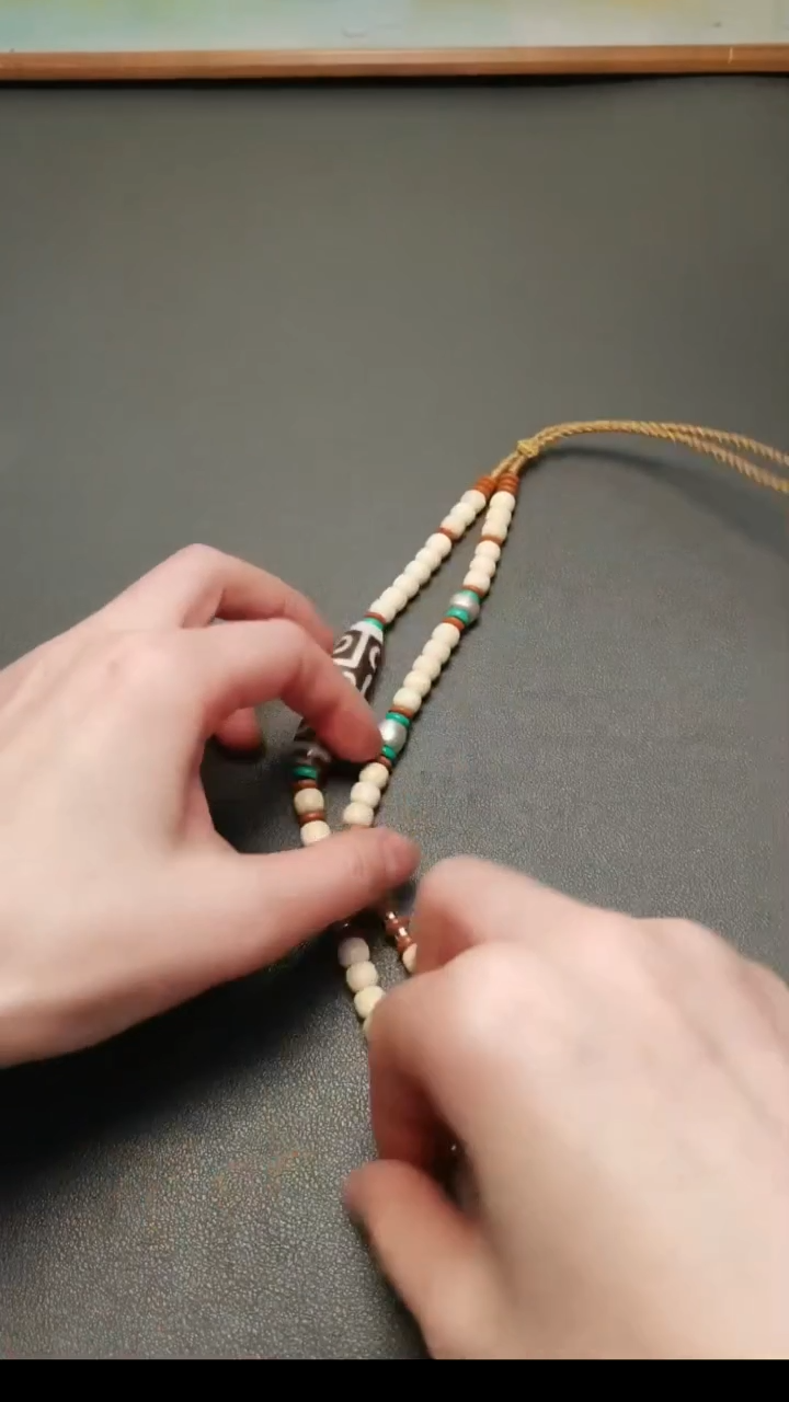 玛瑙/玉髓颈饰未镶嵌荷****手玛瑙颈饰