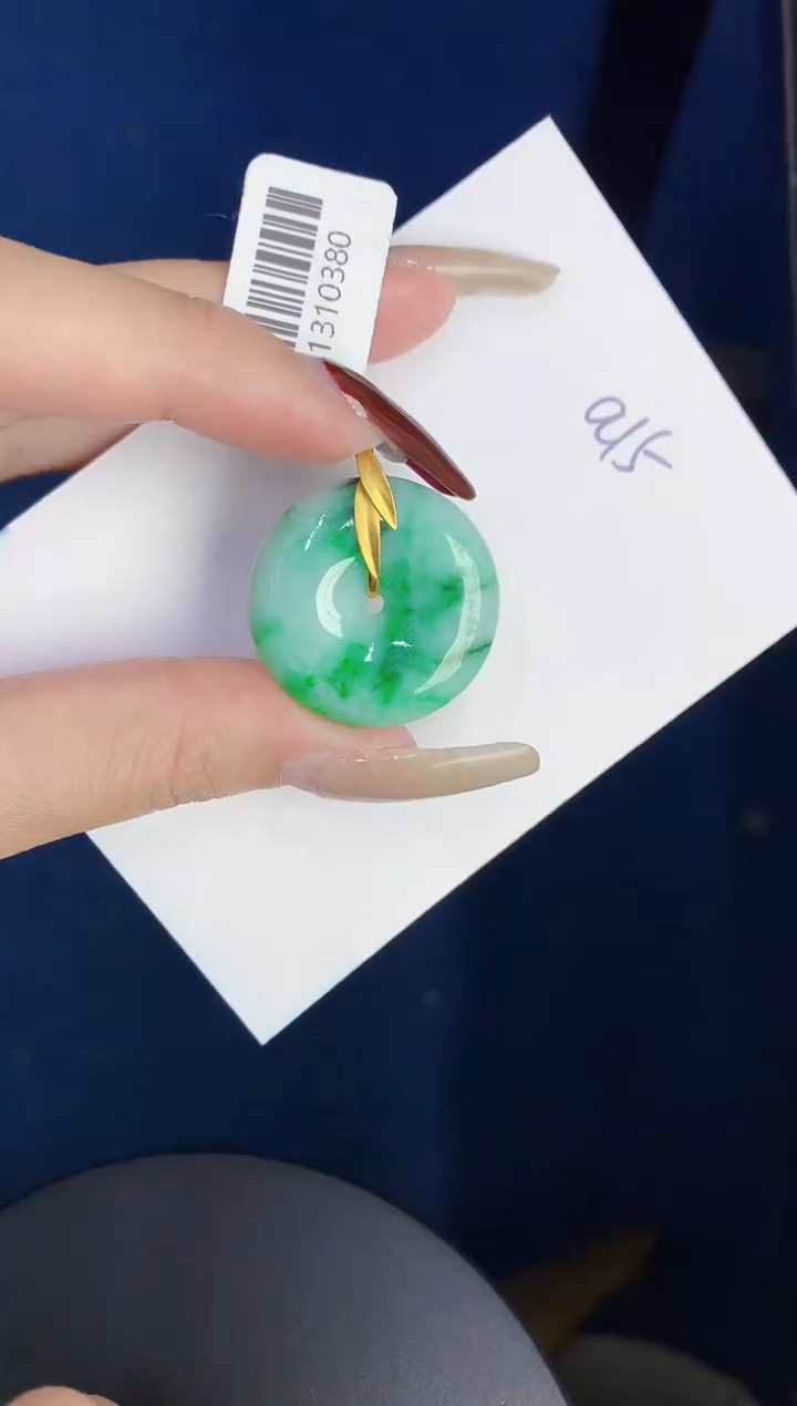 【闪购商品】翡翠颈饰18K金镶嵌000000000000