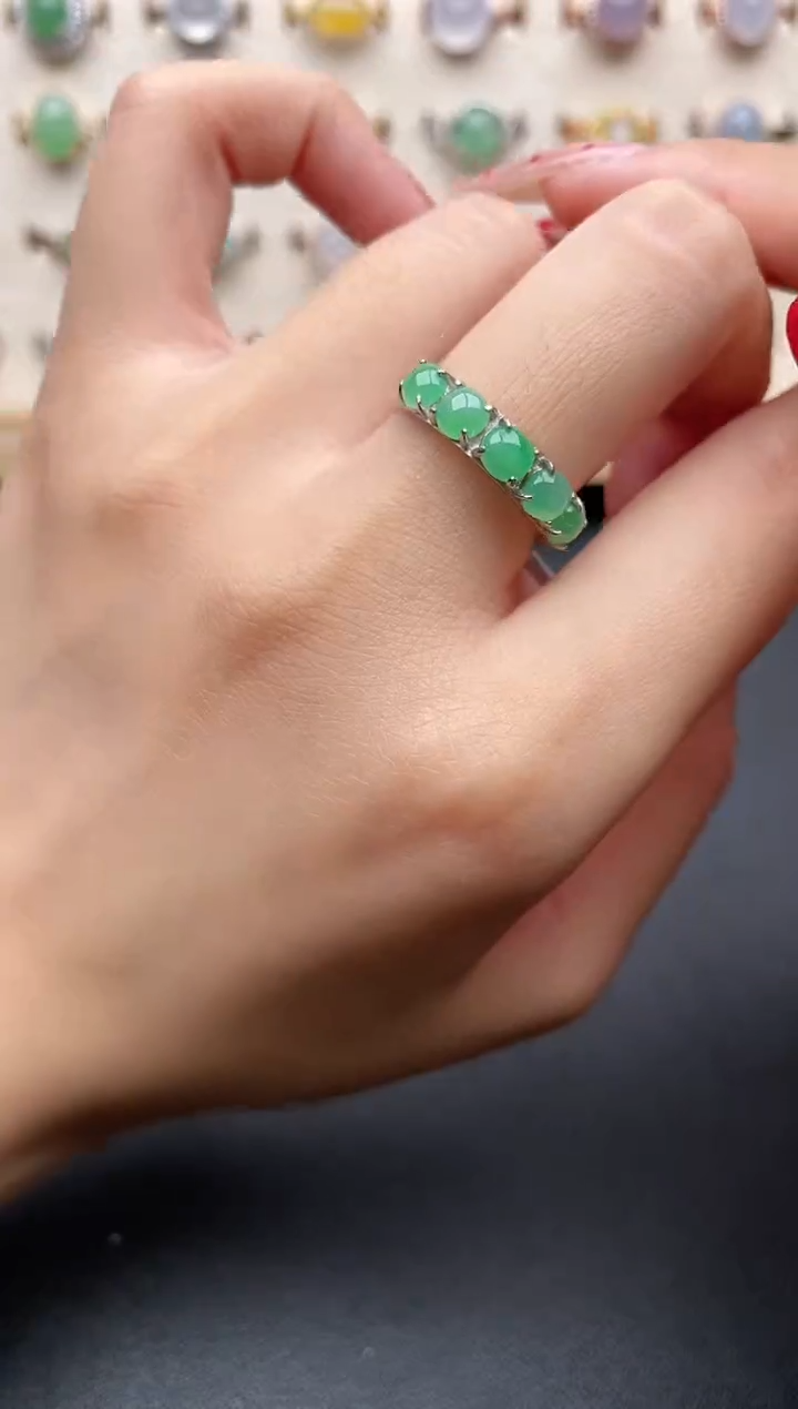 【闪购商品】翡翠戒指银S925镶嵌一物一证一礼盒