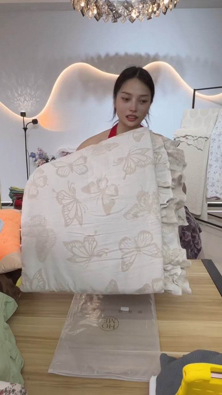 棉180 夏被 直播间展示
