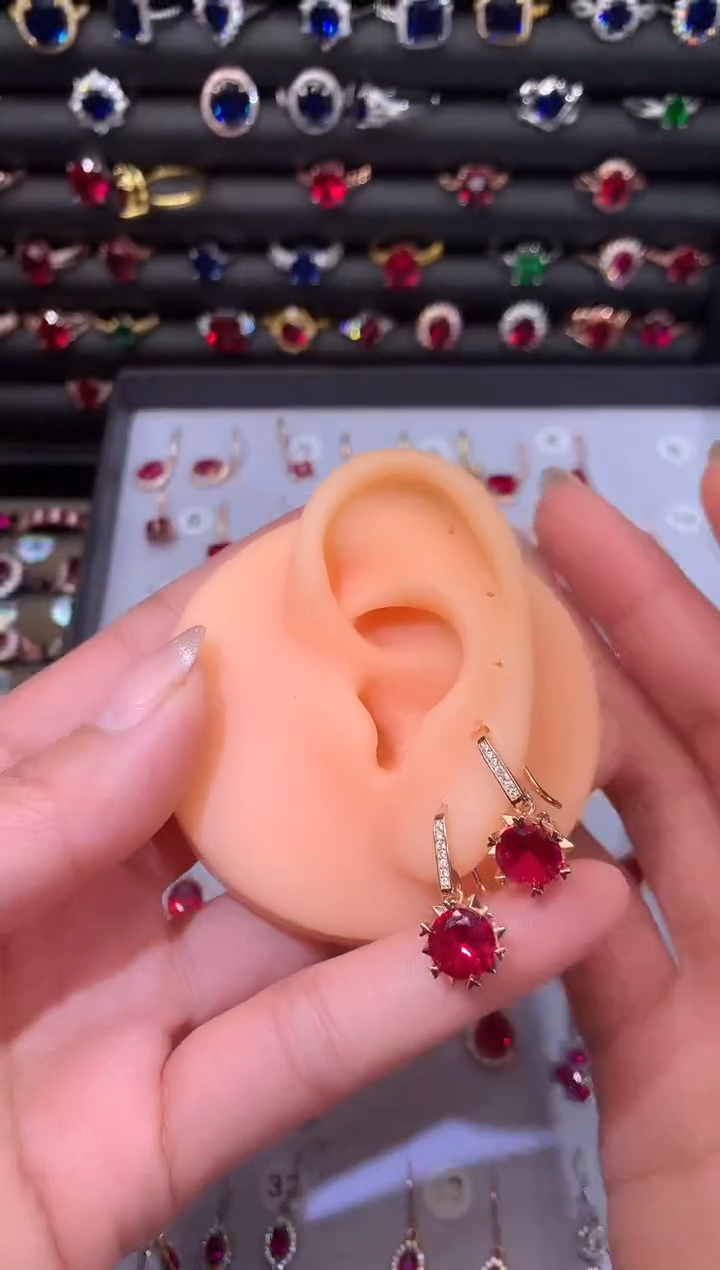 【闪购商品】红宝石耳饰银S925镶嵌1