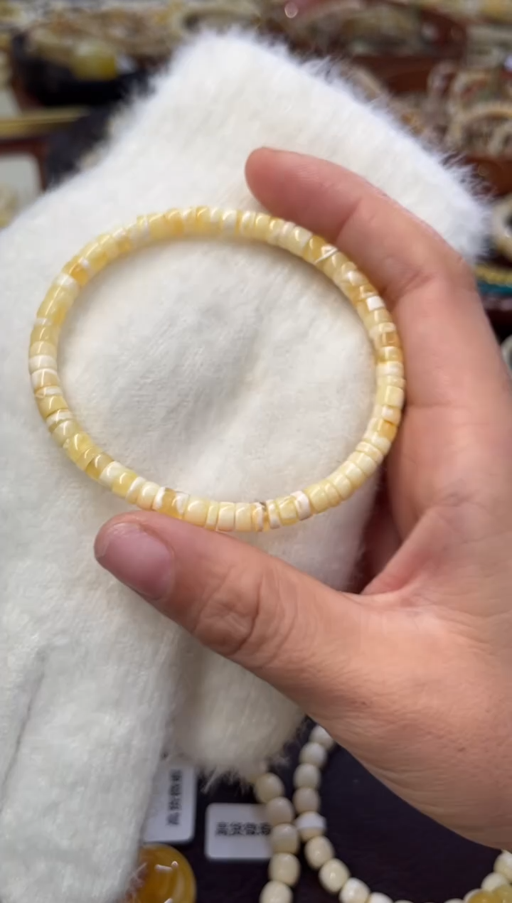 裸石琥珀未镶嵌蜜蜡手串