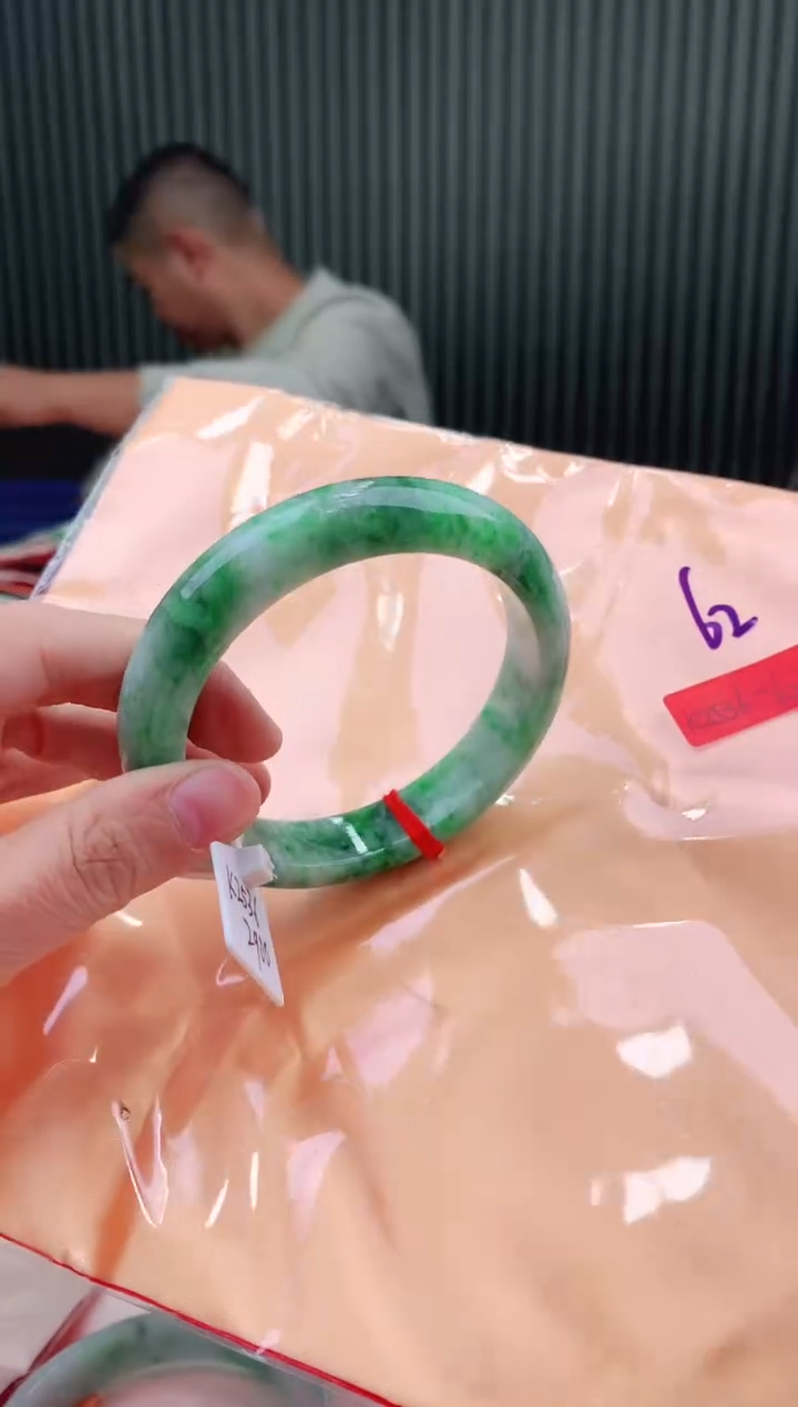 未镶嵌手镯翡翠62