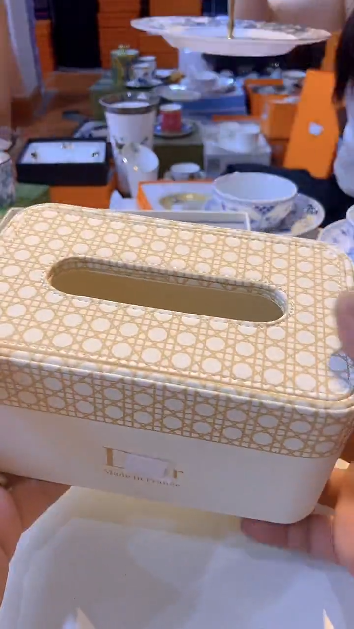 鸿辉家品牌瓷器，京东包邮！