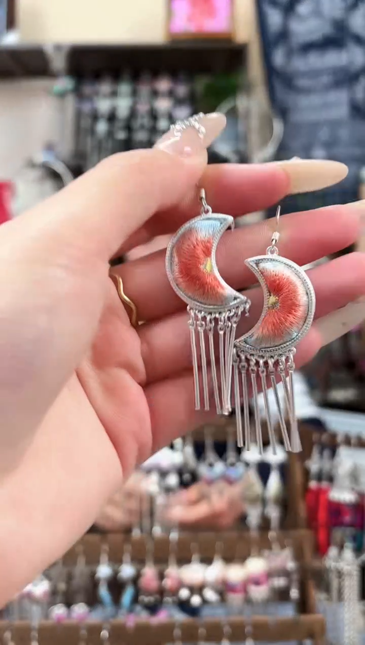 织绣民族风非遗老绣饰品206