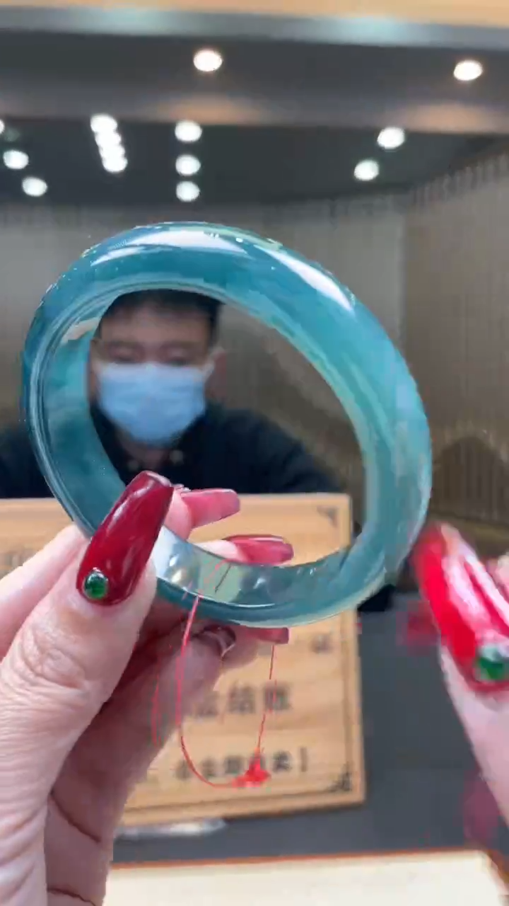 【闪购商品】翡翠手镯未镶嵌      *64