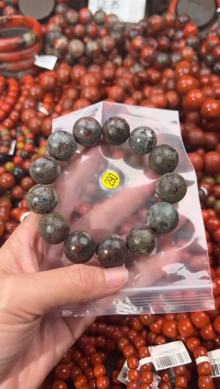 南红玛瑙手串未镶嵌17