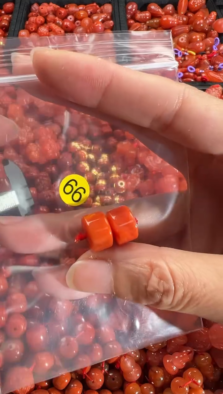 【闪购商品】南红玛瑙颈饰未镶嵌1