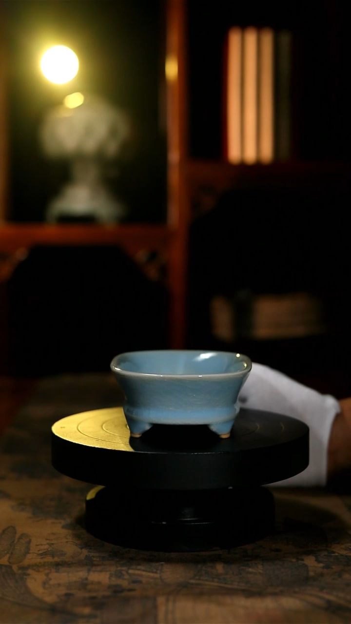 原矿天蓝釉小水仙盆