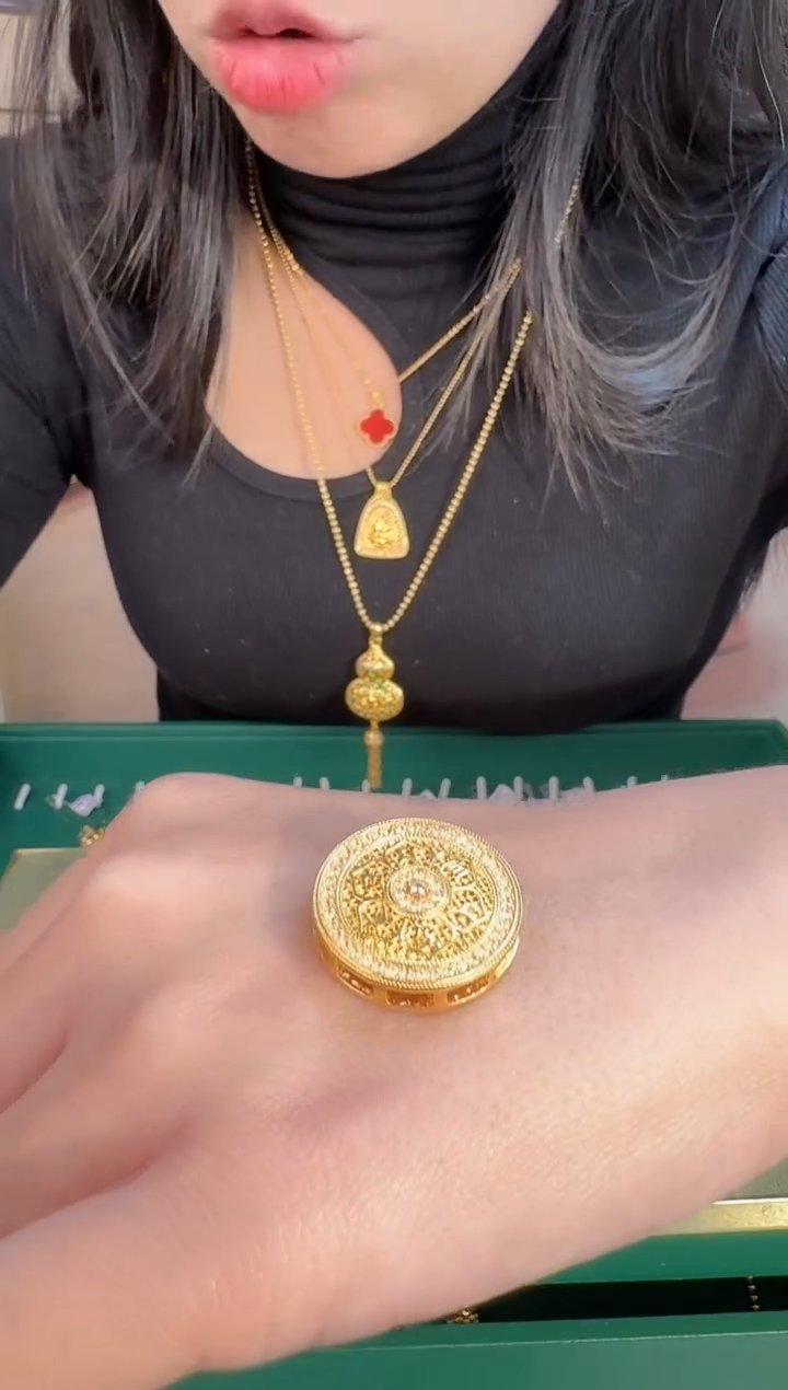 六字真言罗盘吊坠4.32 （附带礼盒包装）