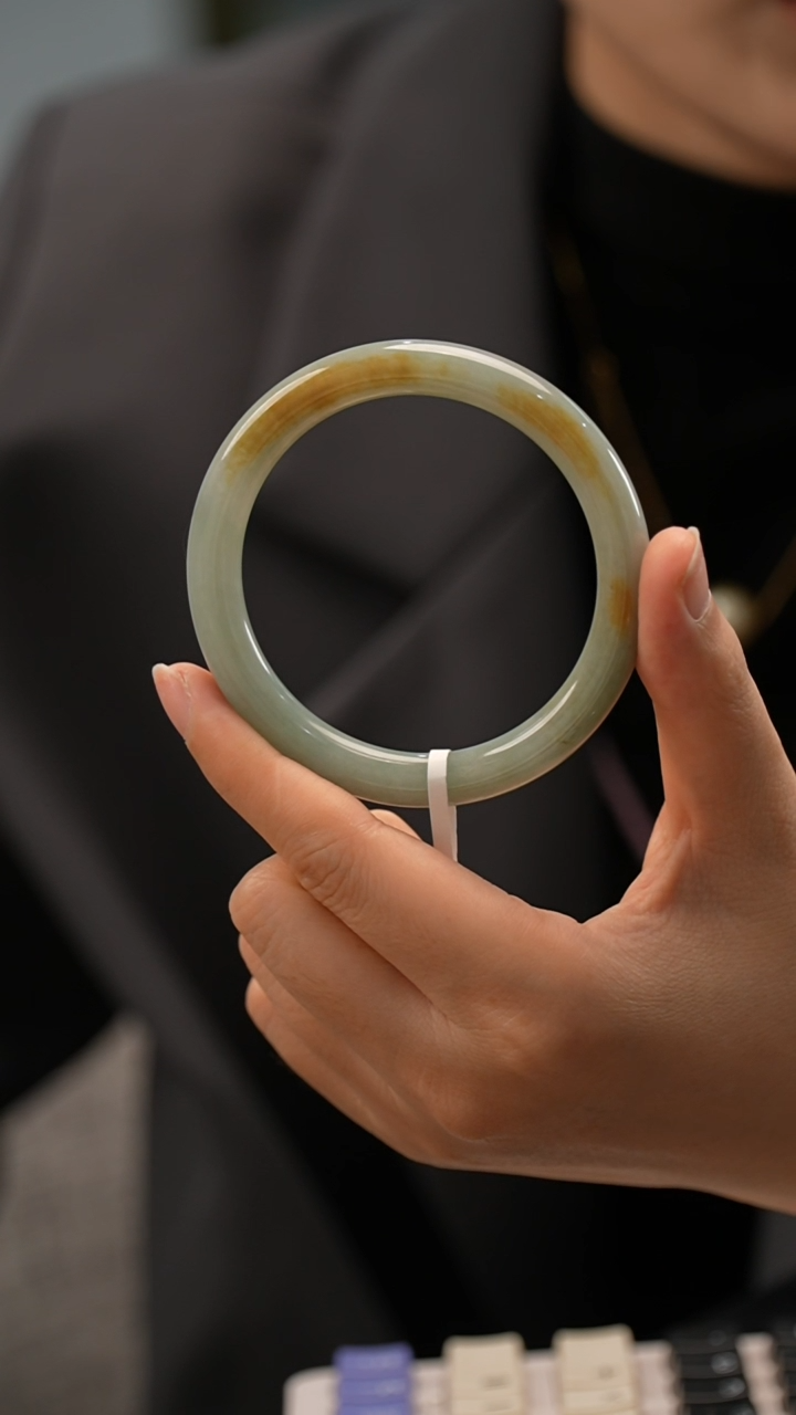 翡翠未镶嵌手镯（圆镯）4号