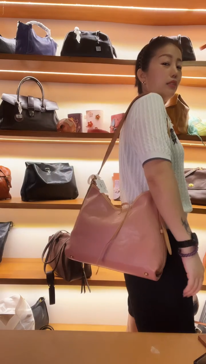 黄牛剖层皮革  高端订制时尚百搭女士手提斜跨包