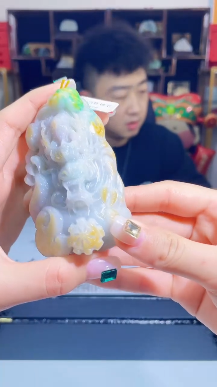 【闪购商品】翡翠吊坠(不含链)未镶嵌C60