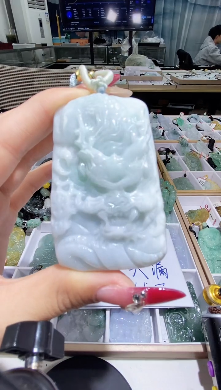【闪购商品】翡翠颈饰未镶嵌天然缅甸翡翠A货未镶嵌