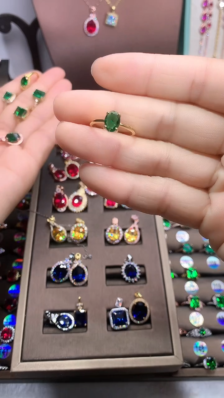 【闪购商品】透辉石戒指银S925镶嵌金色6.8