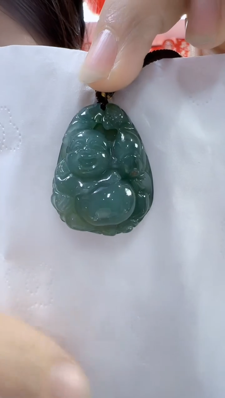 翡翠未镶嵌颈饰孤品佛公