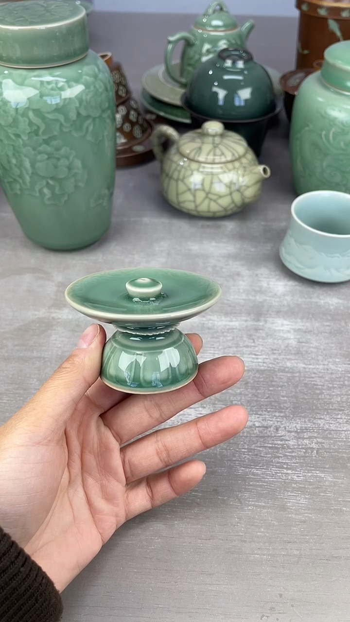 青瓷仓储清仓福利