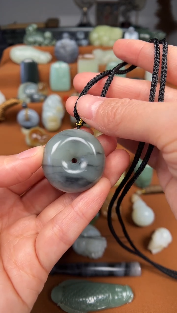 【闪购商品】和田玉颈饰未镶嵌平安扣