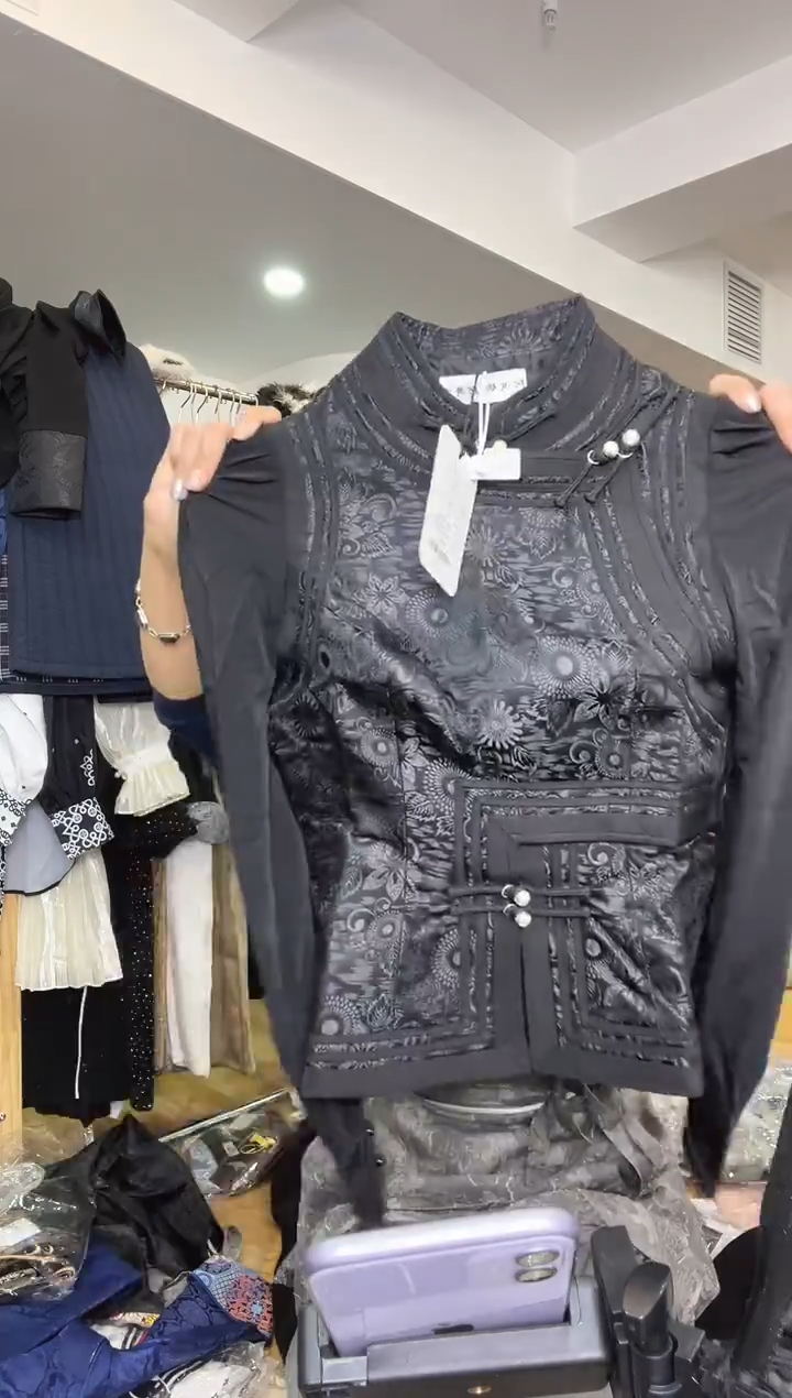 M码       90-105斤  纱袖