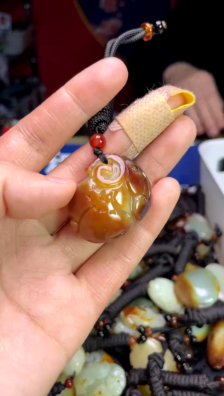 【闪购商品】和田玉颈饰未镶嵌1