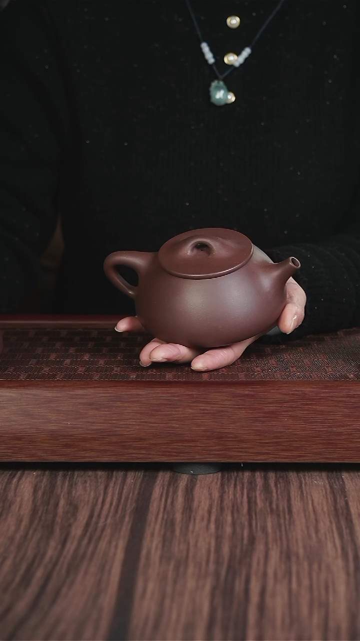 【闪购商品】紫砂茶壶lxc  紫泥  景舟石瓢