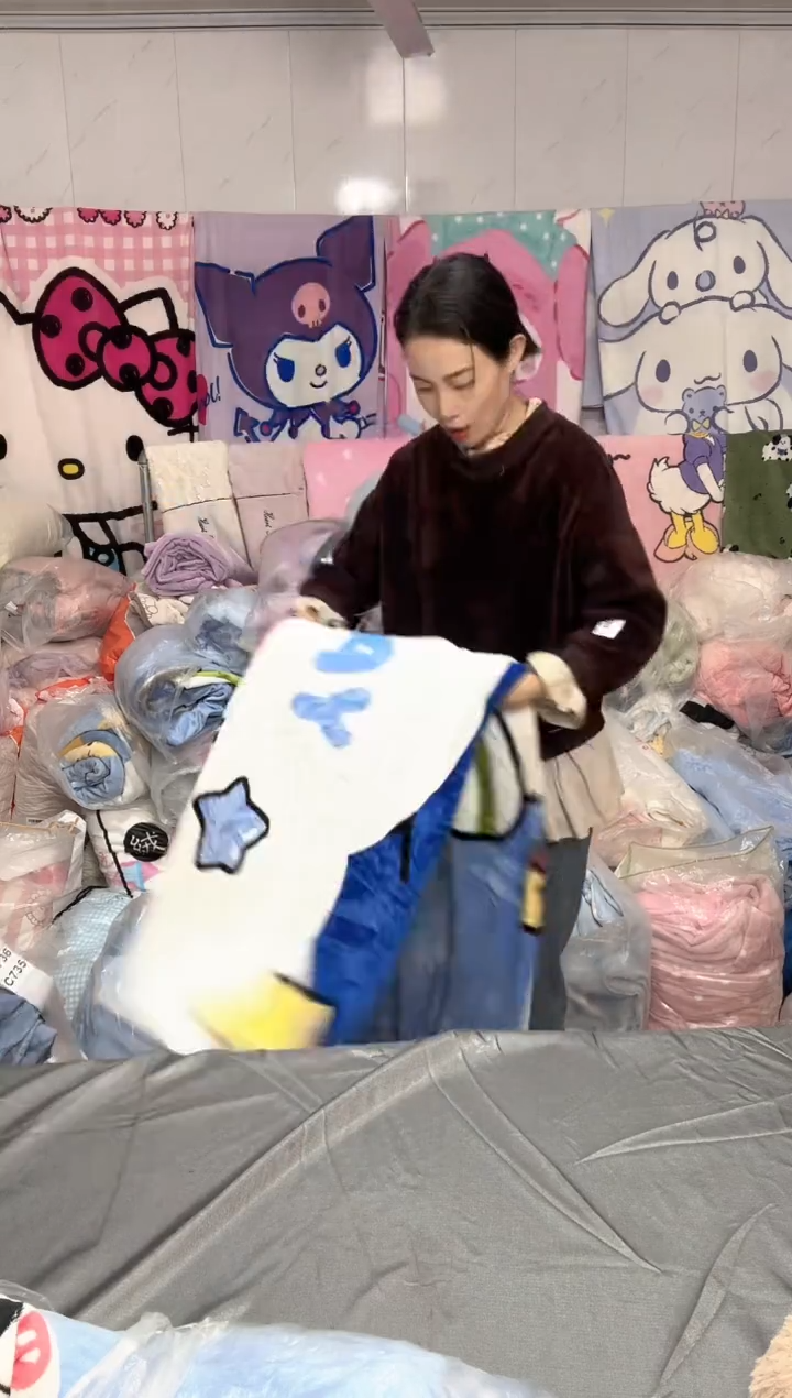 牛奶绒735瑕疵被罩枕套