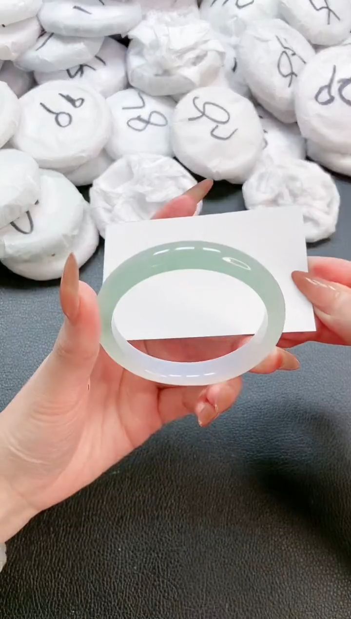 【闪购商品】石英质玉手镯未镶嵌 16L278-56