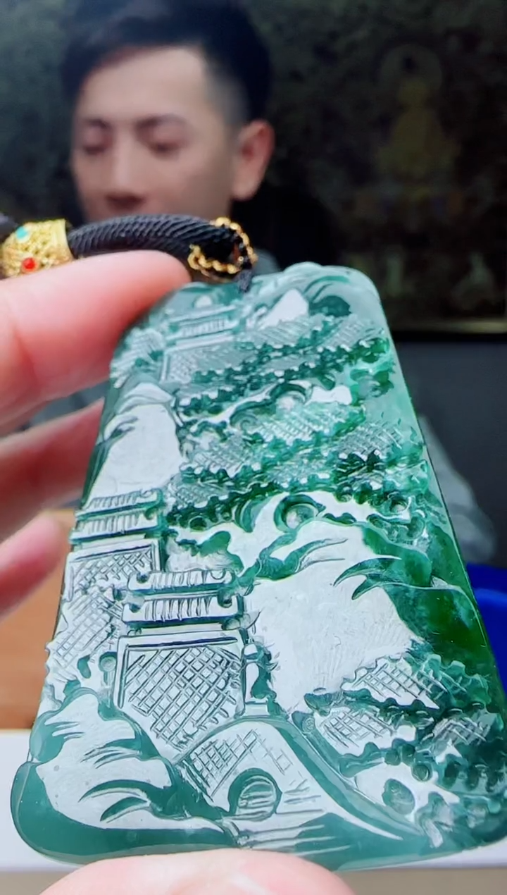 【闪购商品】翡翠颈饰未镶嵌111111111