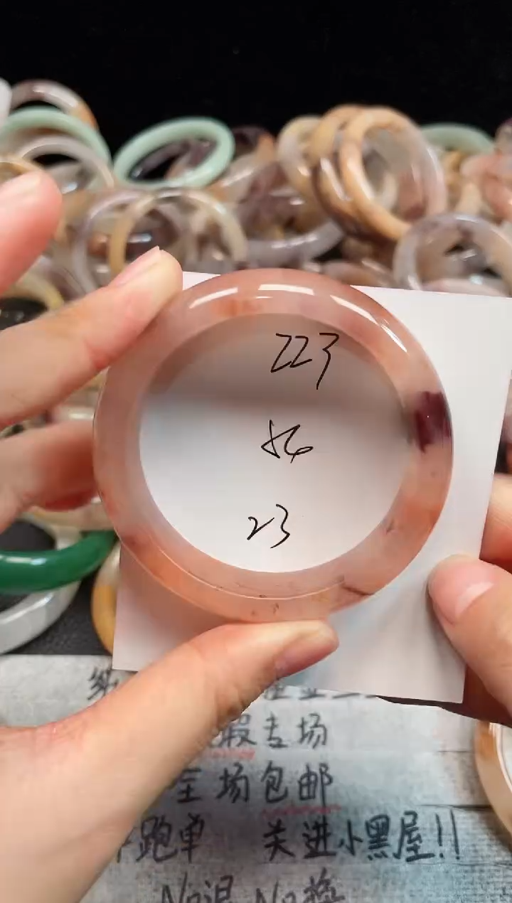 未镶嵌手镯石英质玉223