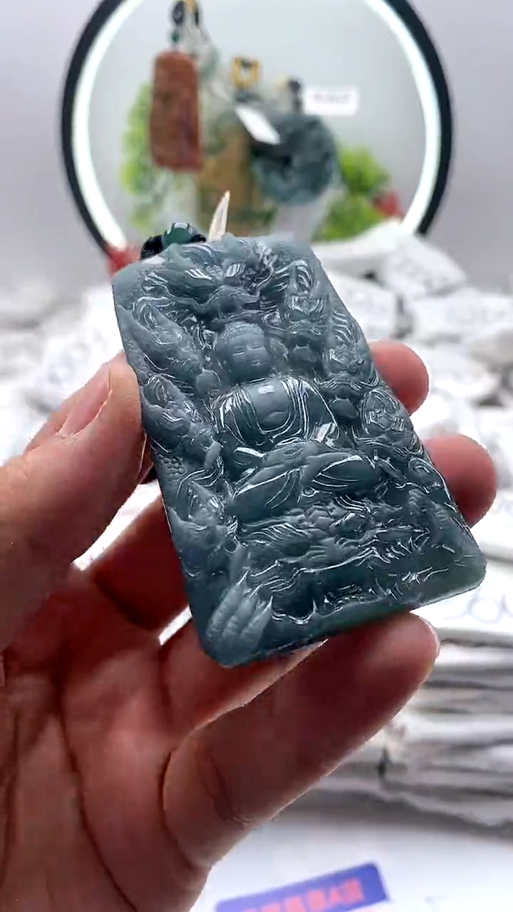 【闪购商品】翡翠颈饰未镶嵌大日如来