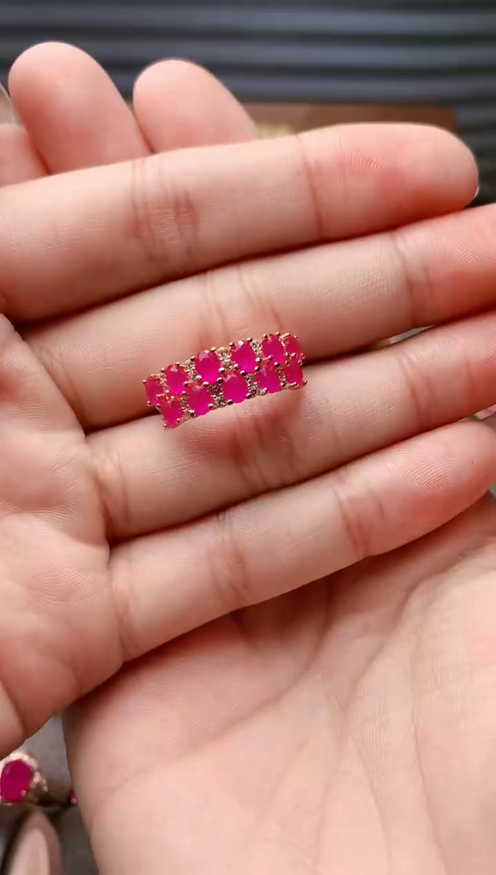 【闪购商品】红宝石戒指银S925镶嵌........