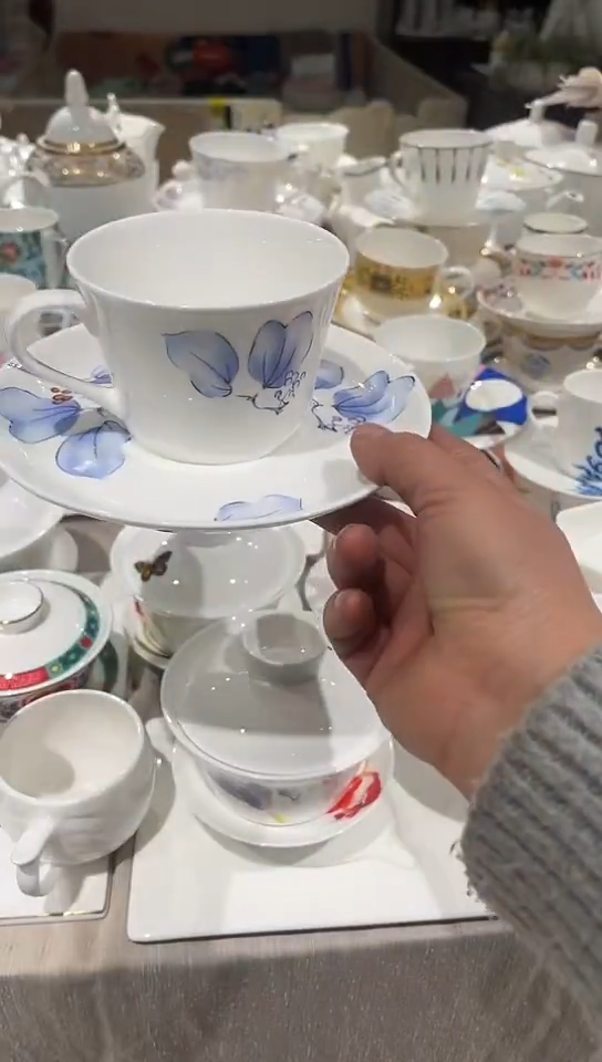 骨瓷2套杯碟隆达骨瓷