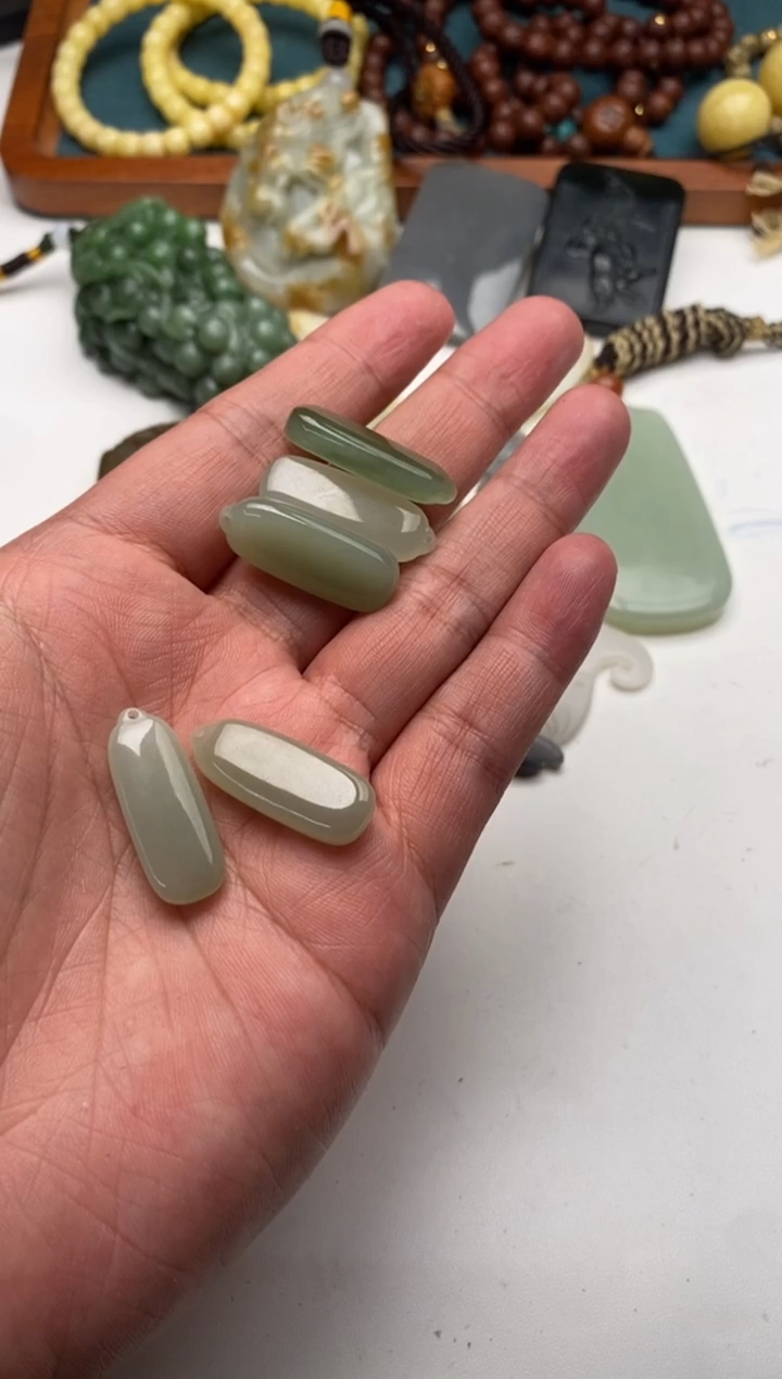 和田玉未镶嵌挂件和田玉感觉