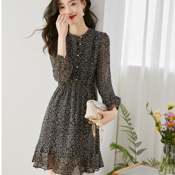 M*梵希蔓春秋季收腰气质显瘦印花泡泡袖A字裙V1115