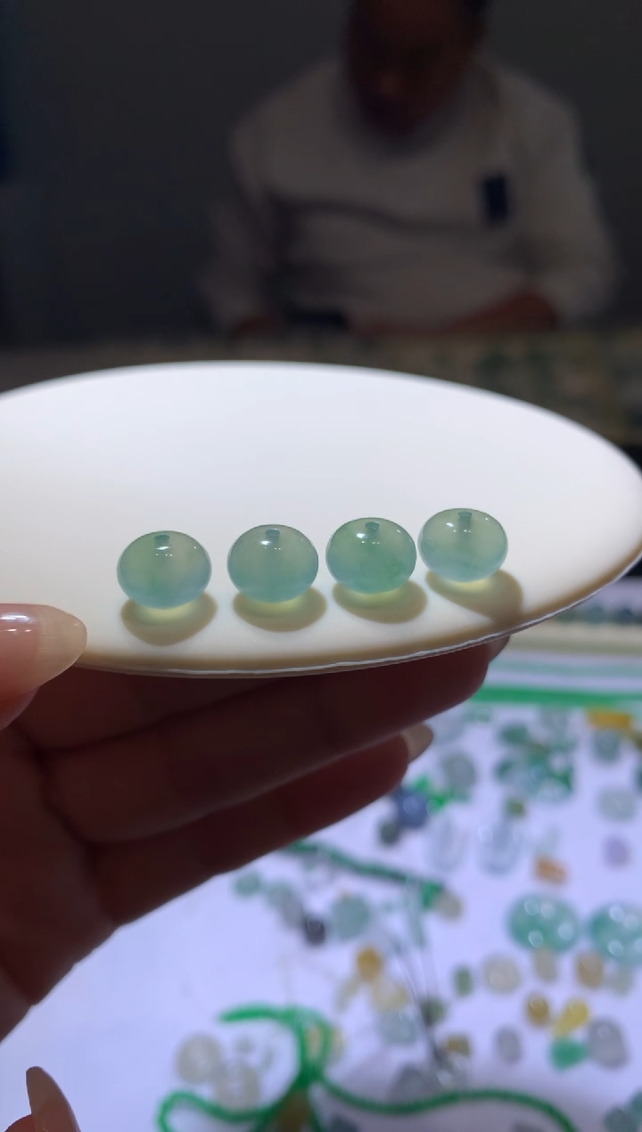 【闪购商品】定制翡翠未镶嵌多样性发货一件发货鼓珠2500+250