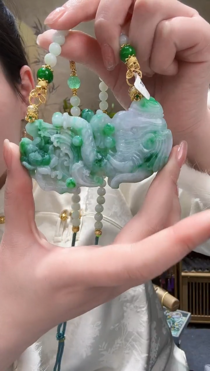 【闪购商品】翡翠颈饰未镶嵌吊坠