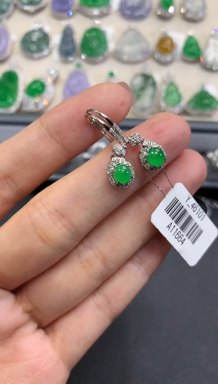 【闪购商品】翡翠耳饰18K金镶嵌a106         